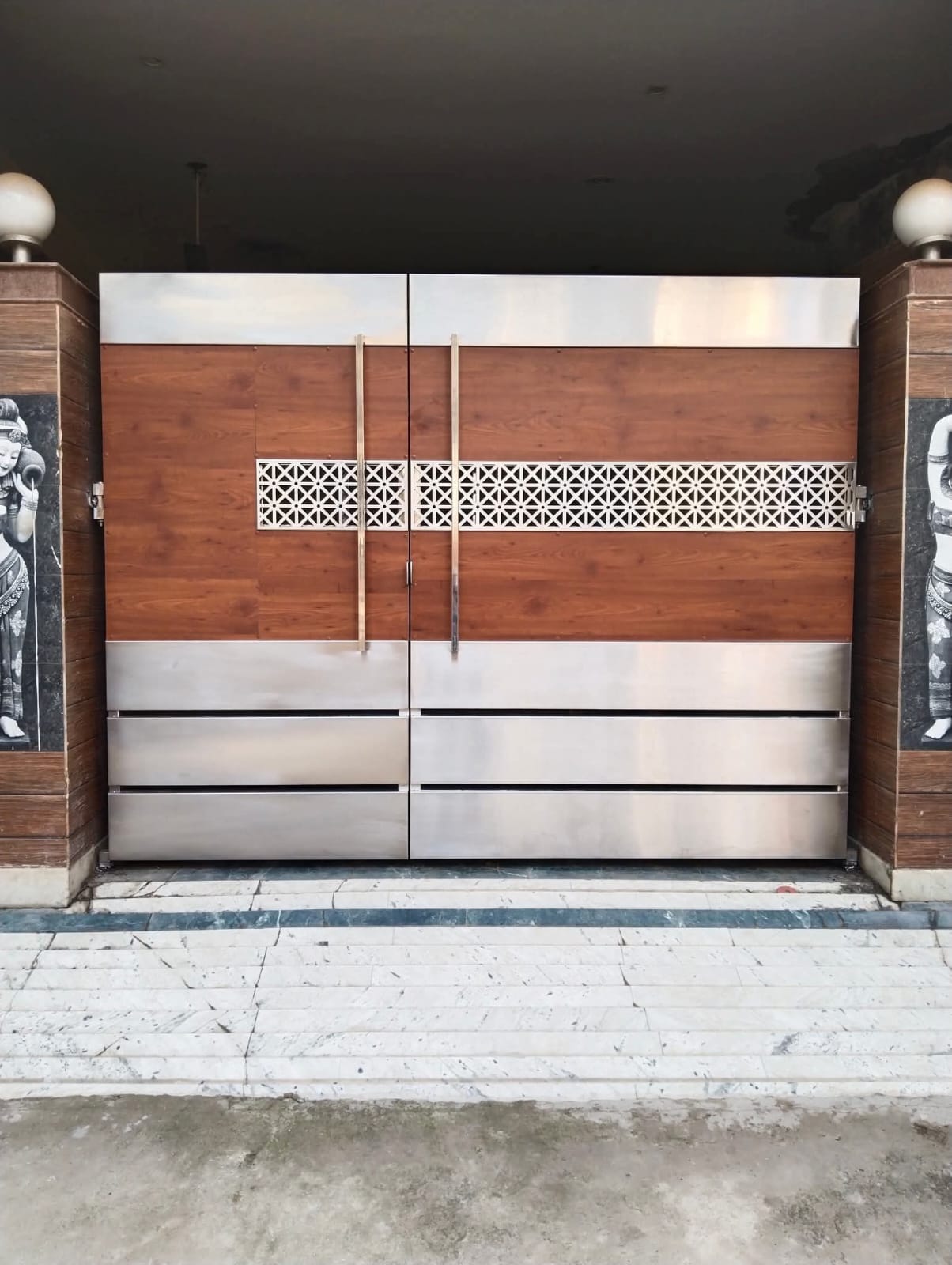 VSG-304-207 SS 304 Main Gate Design