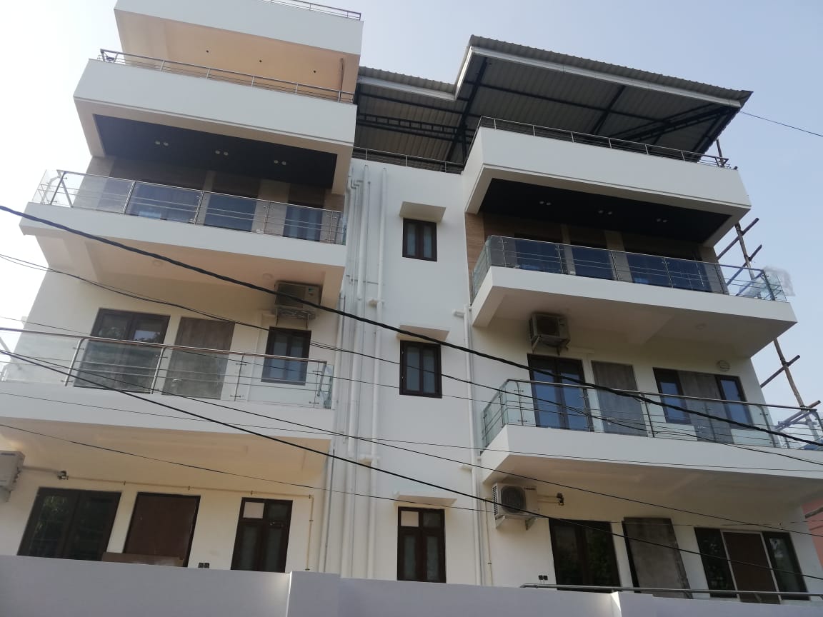 Coastal stainless steel railing installation